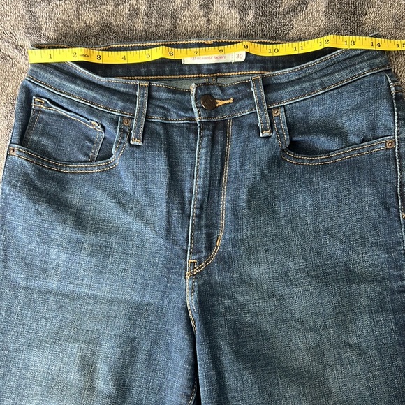 Levi’s 721 Jeans - Picture 4 of 4